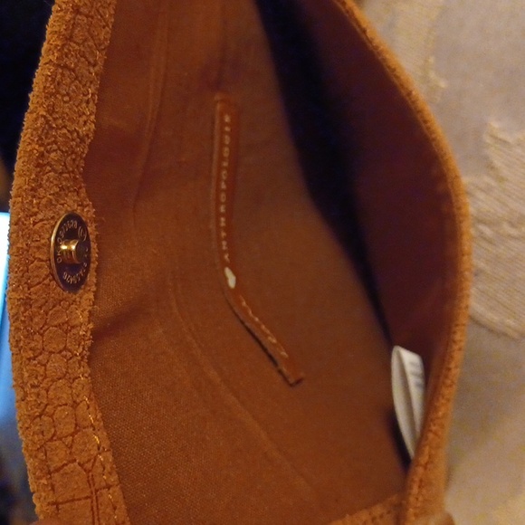 ANTHROPOLOGIE Brown Leather Wristlet Purse. - Picture 12 of 12